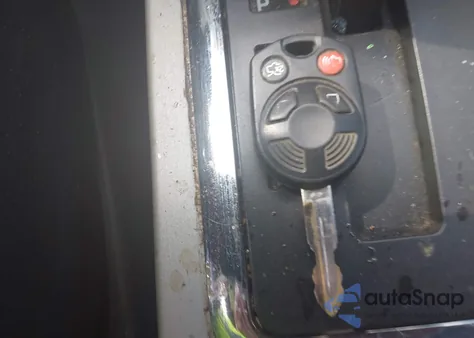 2010 Ford Escape Xlt z USA, uszkodzony, nr VIN 1FMCU9DG2AKC90563